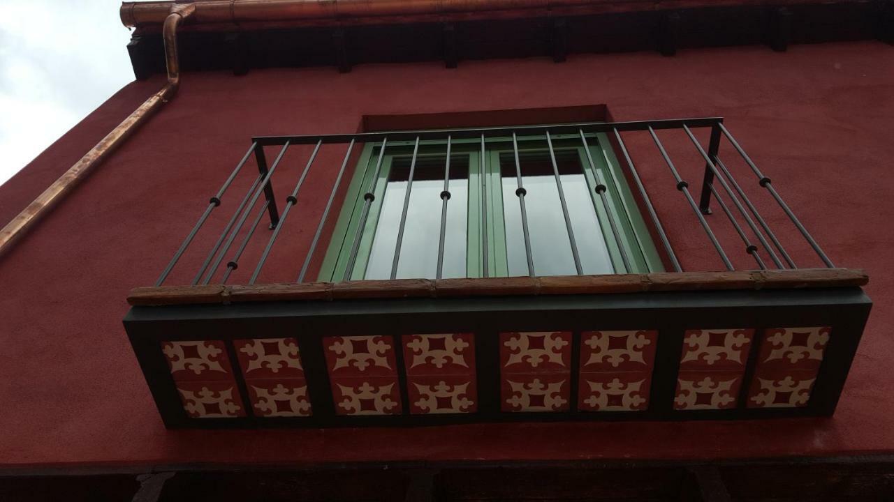 Casa Rural Rojo Del Tietar La Iglesuela Exterior photo